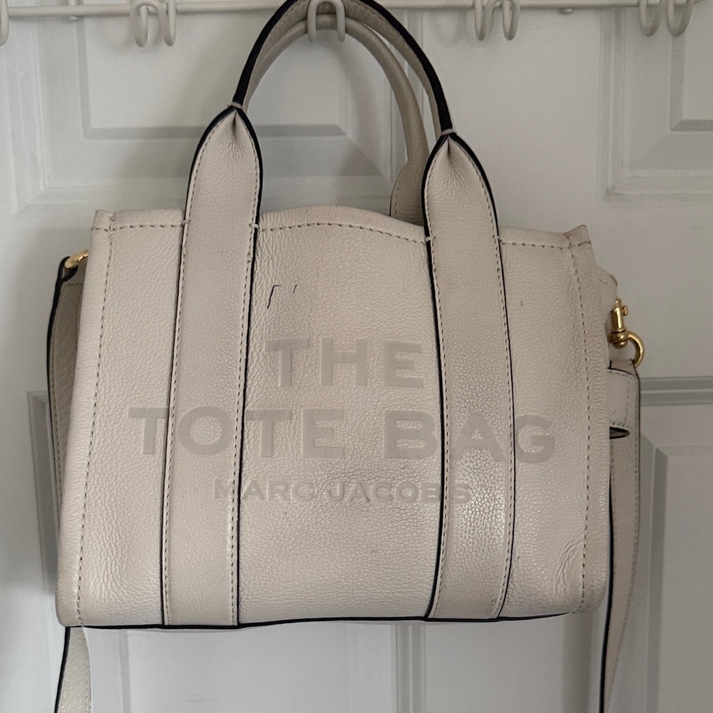 Marc Jacobs White Pebbled Leather The Tote Bag